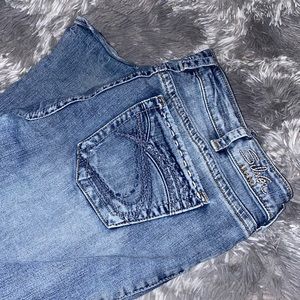 Women’s silver jeans